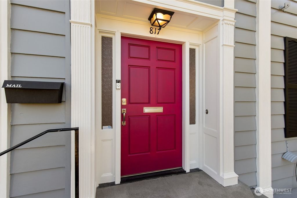 Photo of 817 E Shelby Street, Seattle, WA 98102 (MLS # 2406032)