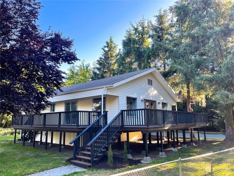 740 Duck Lake Drive SE Ocean Shores WA 98569