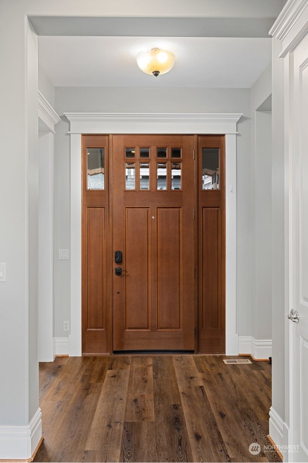 Photo of 2556 NW Alpine Crest Way, Issaquah, WA 98027 (MLS # 2028177)