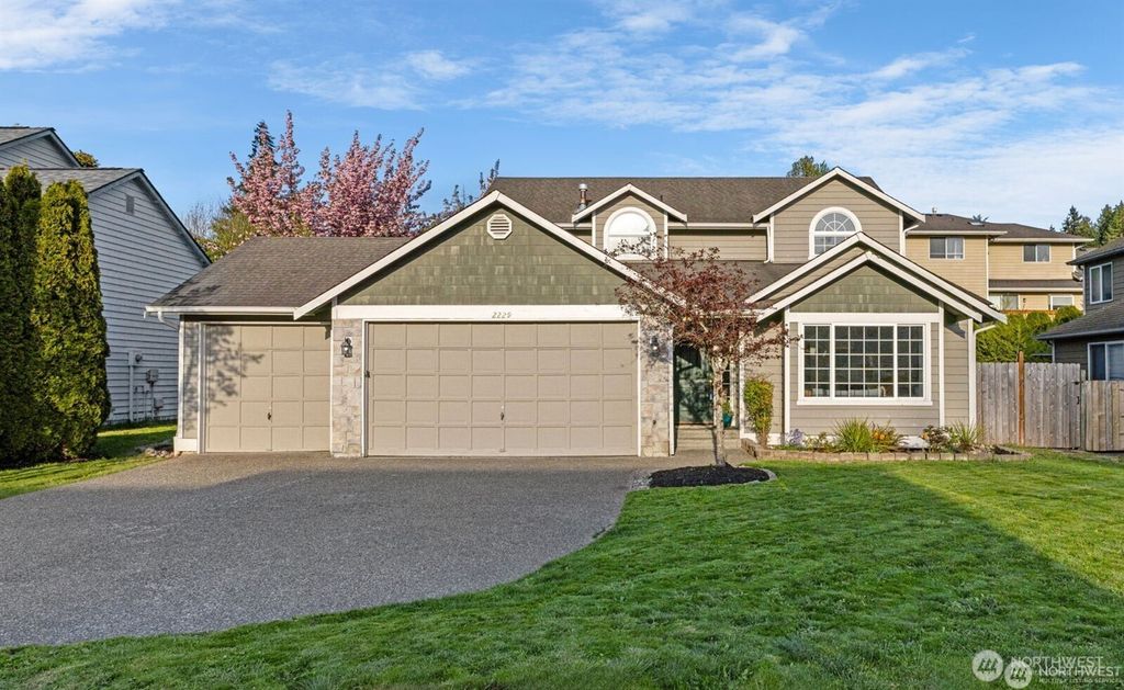 Photo of 2229 150th Pl SW Pl, Lynnwood, WA 98087 (MLS # 2493227)