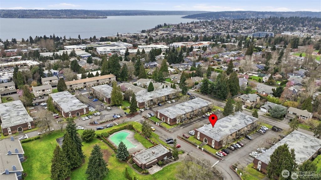 Photo of 11112 NE 68th Street #328, Kirkland, WA 98033 (MLS # 2504697)