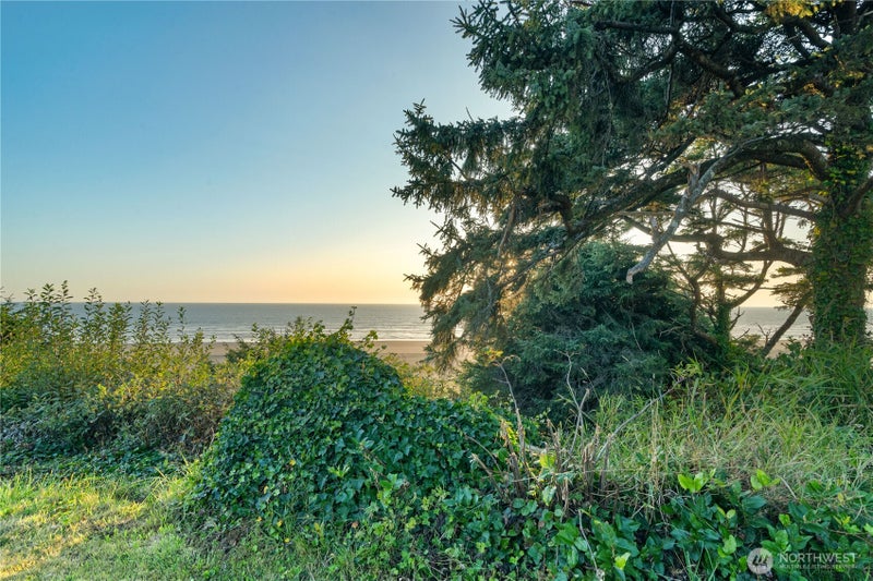 34 Sunset Street