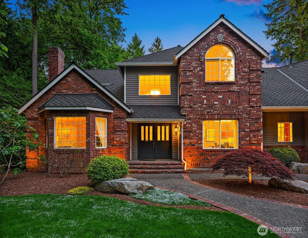 Photo of 23401 82nd Avenue SE, Woodinville, WA 98072 (MLS # 2432272)
