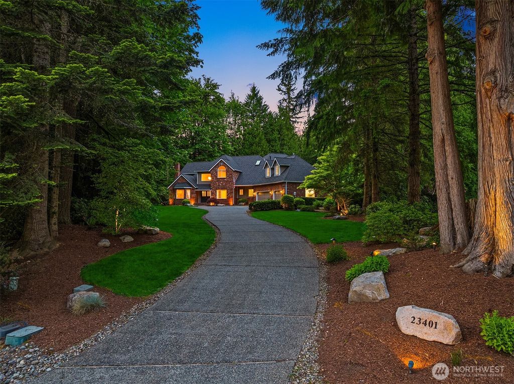 Photo of 23401 82nd Avenue SE, Woodinville, WA 98072 (MLS # 2432272)