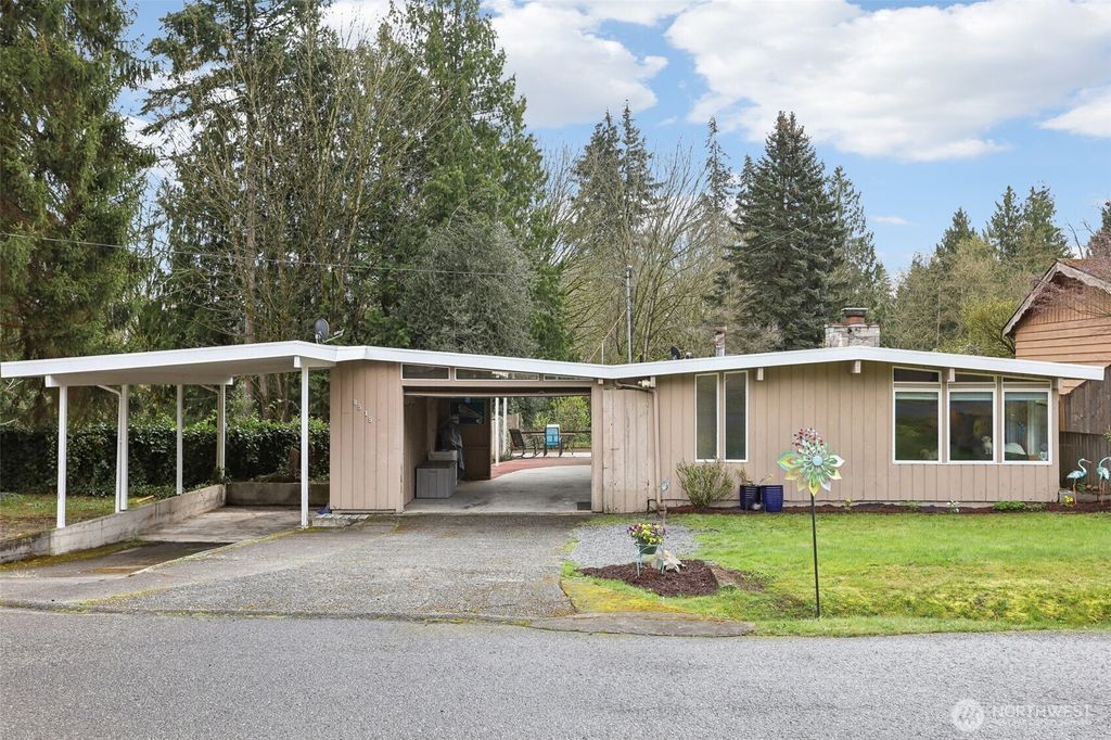 Photo of 8515 Valhalla Drive, Everett, WA 98208 (MLS # 2351537)