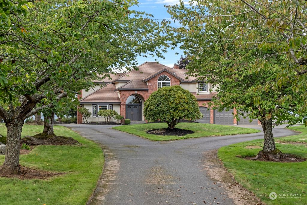 Photo of 7604 83rd Avenue NE, Marysville, WA 98270 (MLS # 2293268)