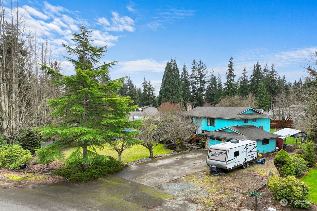 Photo of 4524 124th Place NE, Marysville, WA 98271 (MLS # 2203177)