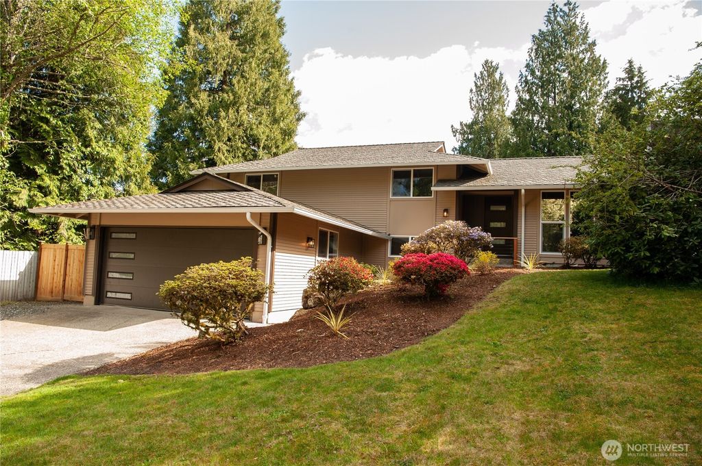 Photo of 14837 SE Fairwood Boulevard, Renton, WA 98058 (MLS # 2508195)