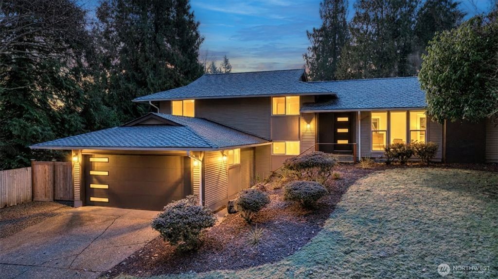 Photo of 14837 SE Fairwood Boulevard, Renton, WA 98058 (MLS # 2508195)