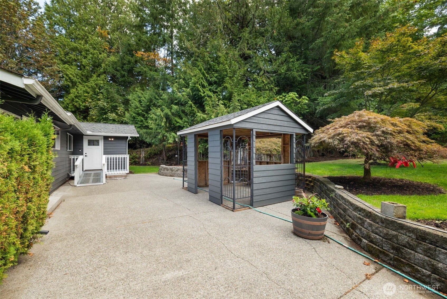 4803 Feigley Road W