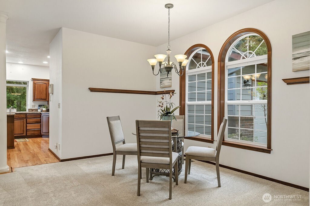 141 E WINTERWOOD Drive