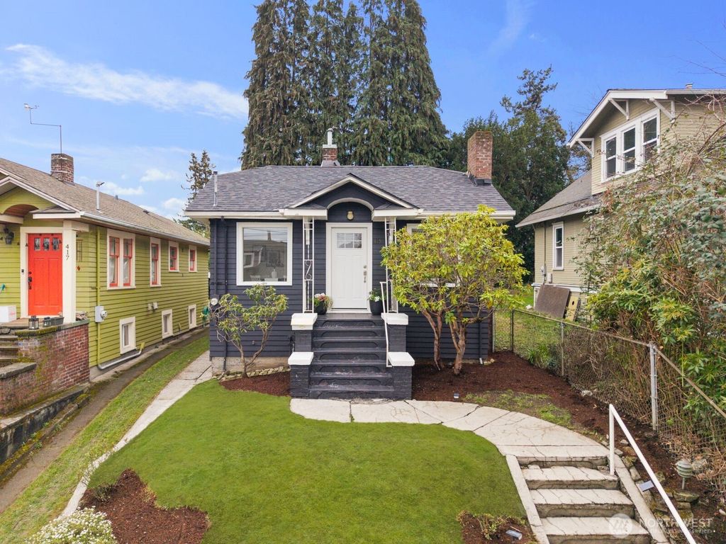 Photo of 415 NE 60th Street, Seattle, WA 98115 (MLS # 2488635)