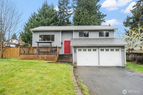 Photo of 32917 33rd Ave Ave SW, Federal Way, WA 98023 (MLS # 2507767)