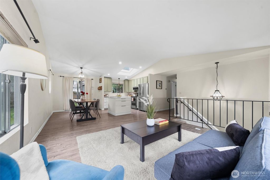 Photo of 32917 33rd Ave Ave SW, Federal Way, WA 98023 (MLS # 2507767)