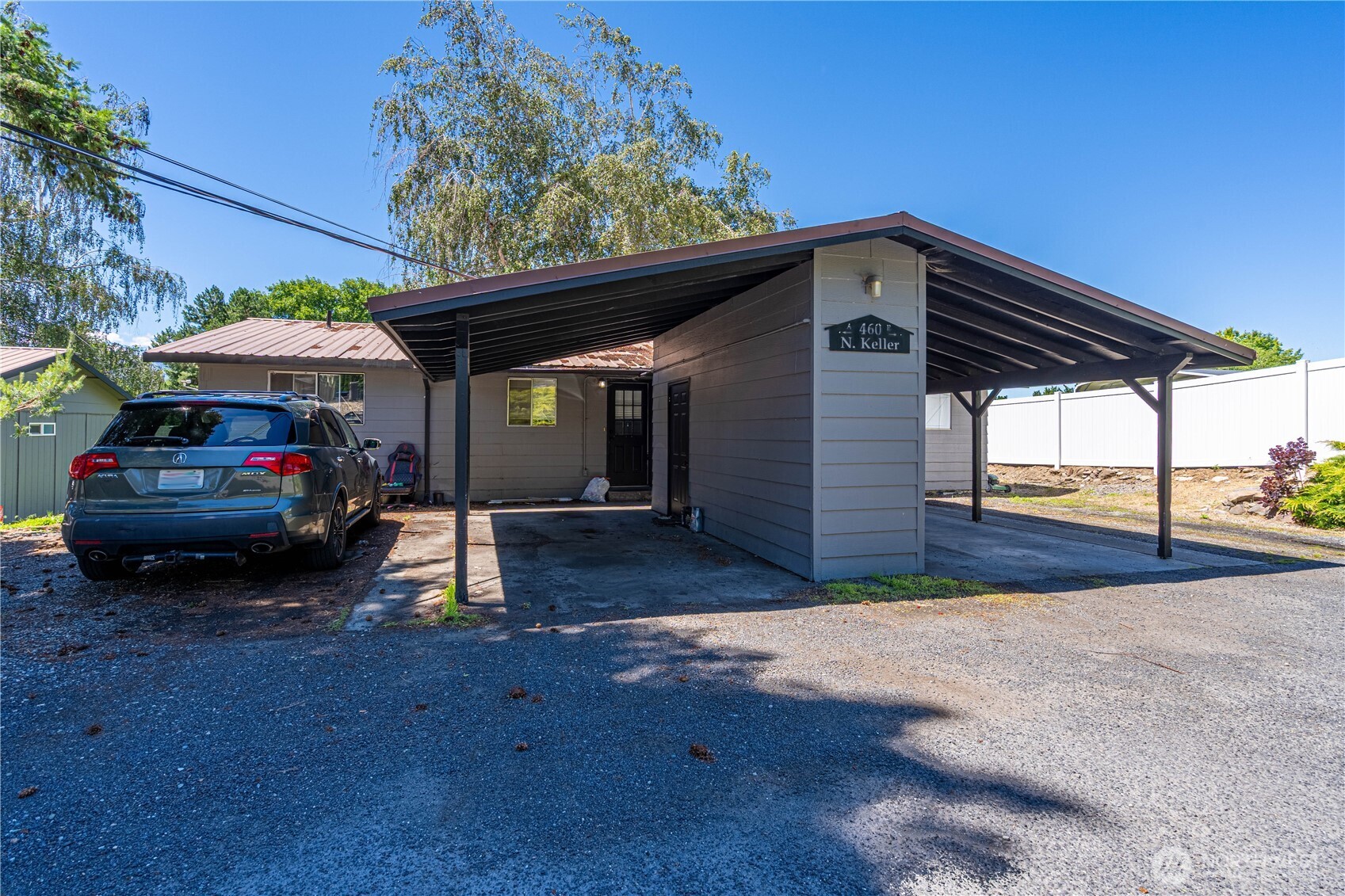 460 N Keller Avenue A & B