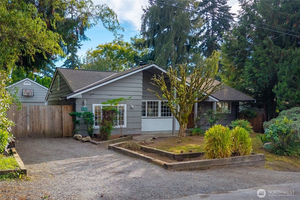 Photo of 1211 N 173rd Street, Shoreline, WA 98133 (MLS # 2592164)