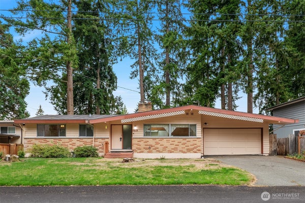 5653 125TH AVE SE, BELLEVUE, WA 98006 - Image 34f0c2e2d3c9310d83fca3cec9cca215/990825555