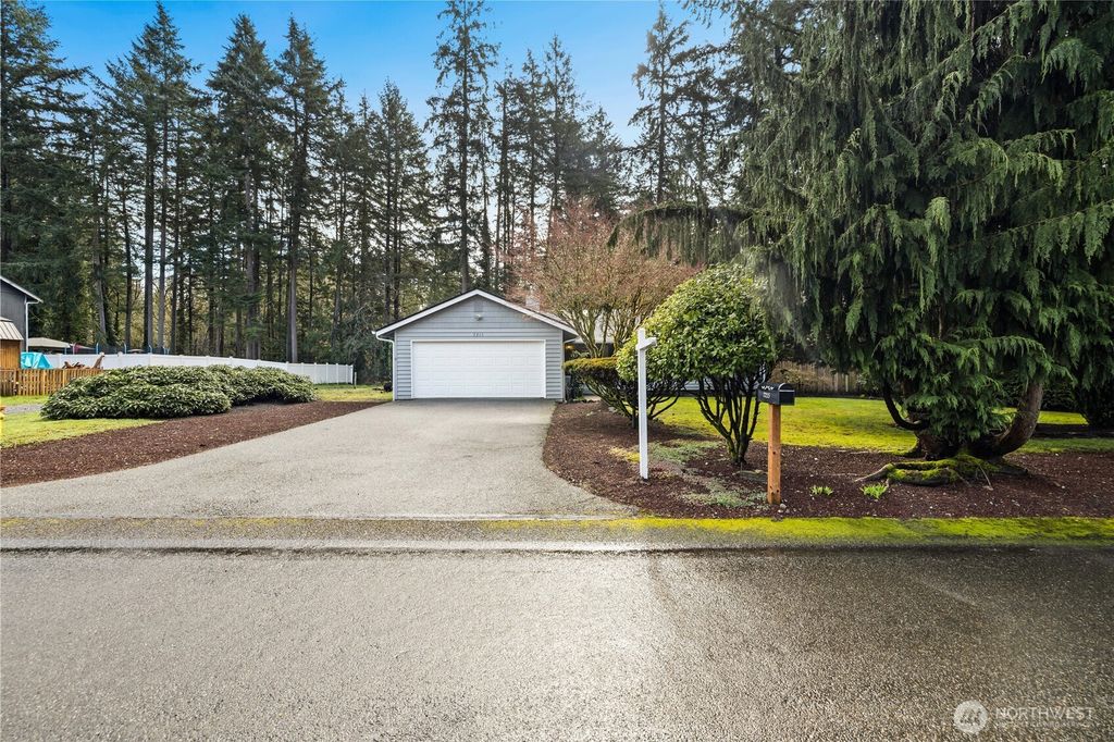 Photo of 7215 54th Avenue NW, Gig Harbor, WA 98335 (MLS # 2497649)