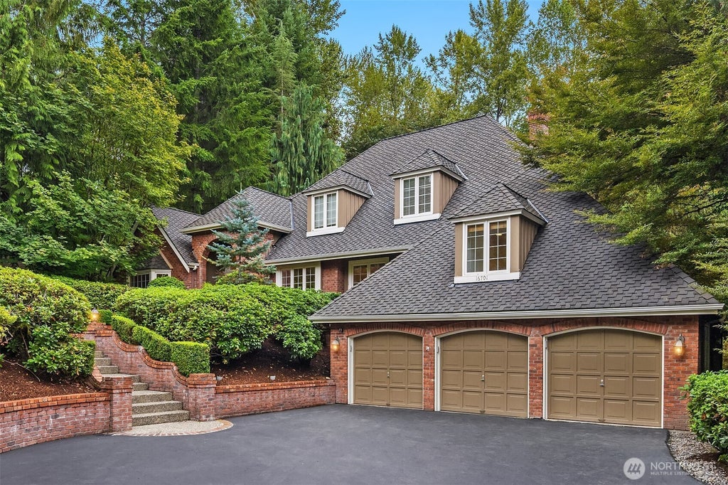 Photo of 16701 Saybrook Drive NE, Woodinville, WA 98077 (MLS # 2570660)