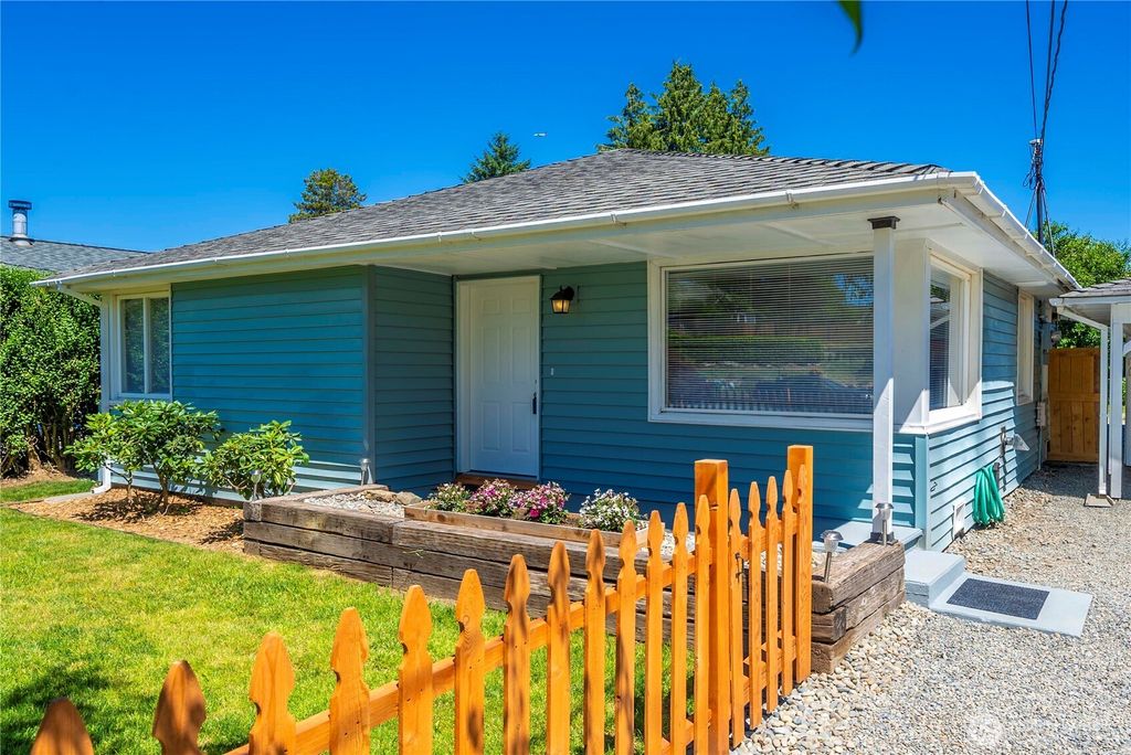 Photo of 10812 2nd Avenue S, Seattle, WA 98168 (MLS # 2401072)