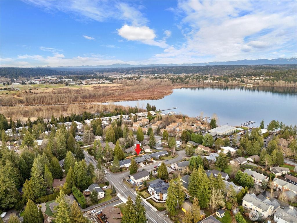 Photo of 17212 NE 42nd Street, Redmond, WA 98052 (MLS # 2334608)