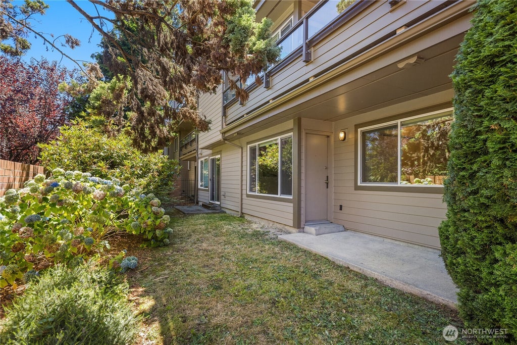 Photo of 6055 35th Avenue SW #107, Seattle, WA 98126 (MLS # 2581318)