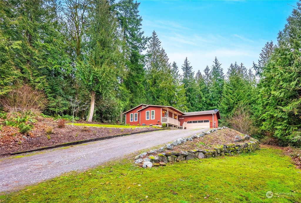 Photo of 24225 SE 376th Street, Enumclaw, WA 98022 (MLS # 2030509)