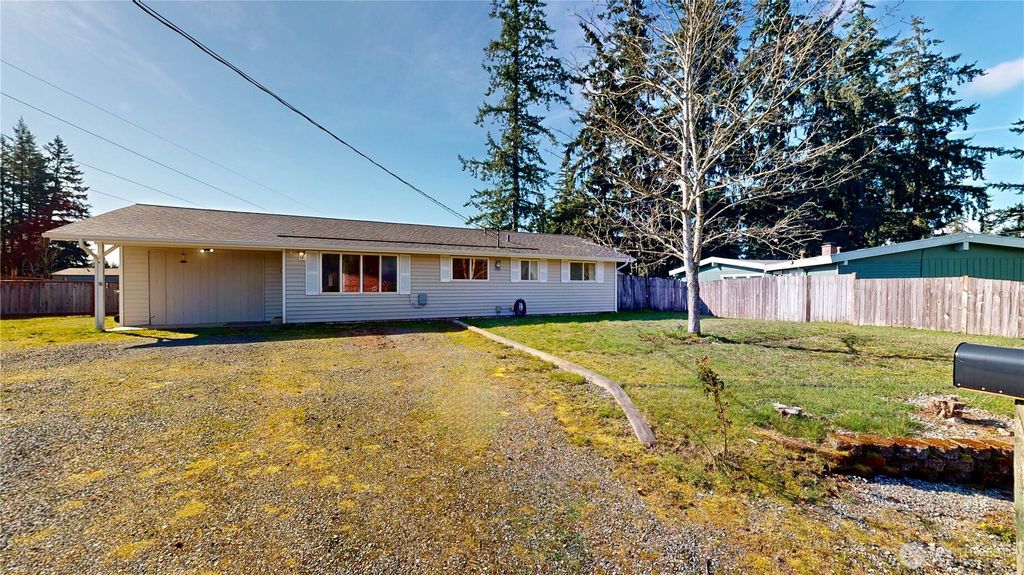 Photo of 17121 SE 264th Place, Covington, WA 98042 (MLS # 2500022)