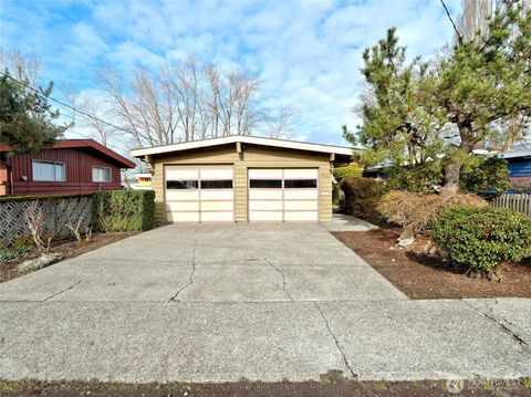 Photo of 5538 S Norfolk Street, Seattle, WA 98118 (MLS # 2480440)