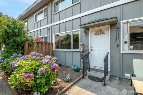 Photo of 708 N L Street #6, Tacoma, WA 98403 (MLS # 2564076)