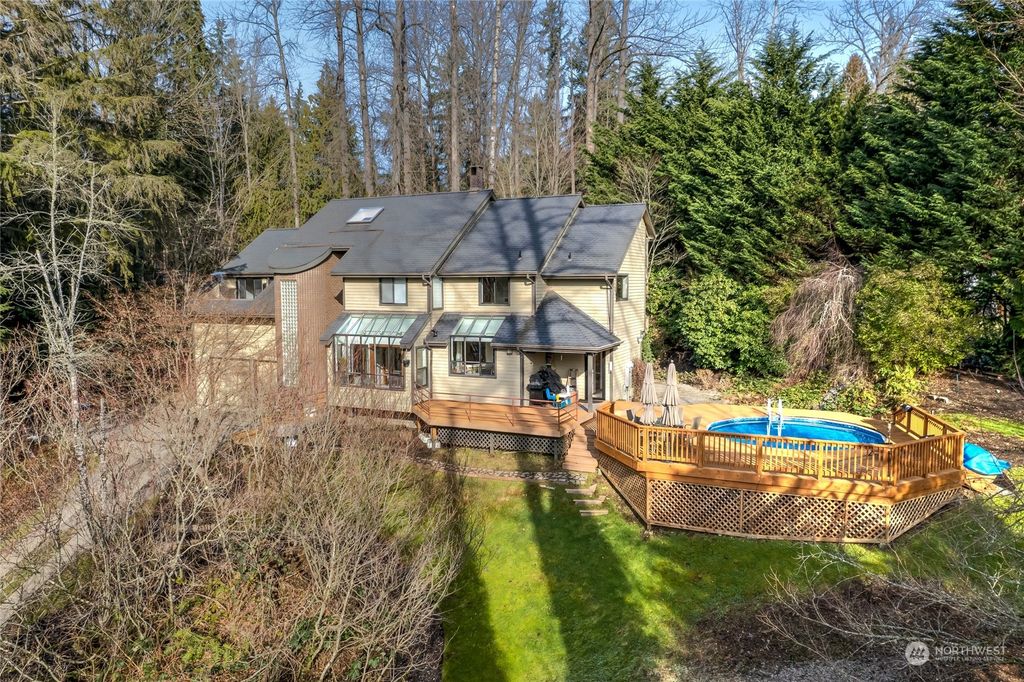 Photo of 16518 203rd Place NE, Woodinville, WA 98077 (MLS # 2041814)