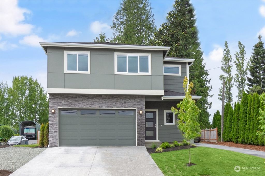 Photo of 6520 Wetmore Avenue, Everett, WA 98203 (MLS # 2243476)