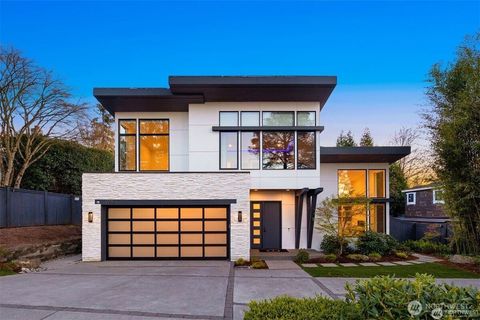 Photo of 9215 NE 32nd Street, Clyde Hill, WA 98004 (MLS # 2524802)
