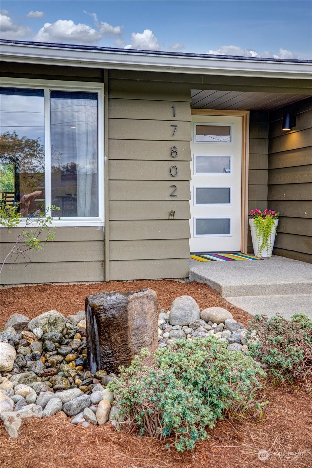 Photo of 17802 158th Place SE, Monroe, WA 98272 (MLS # 2256707)
