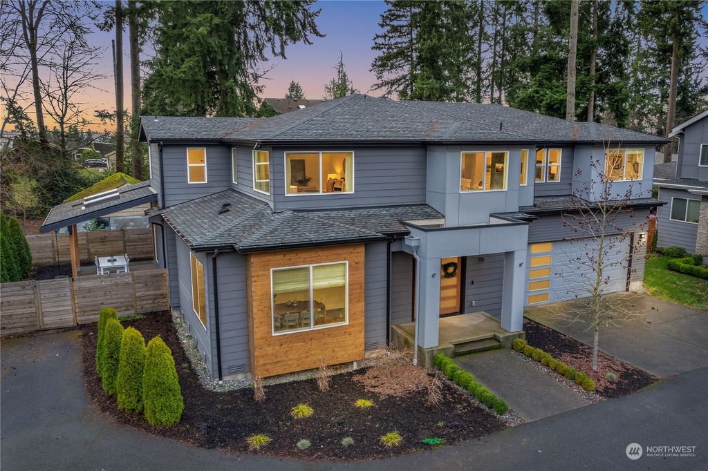 Photo of 715 Newport Court NE, Renton, WA 98056 (MLS # 2192421)