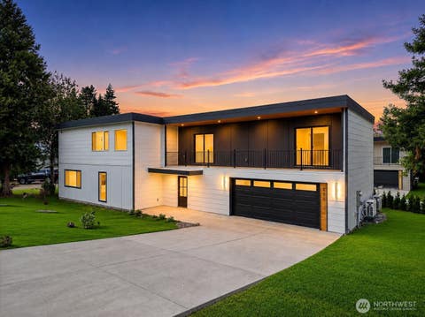 Photo of 230 SW 183rd Street, Normandy Park, WA 98166 (MLS # 2541189)