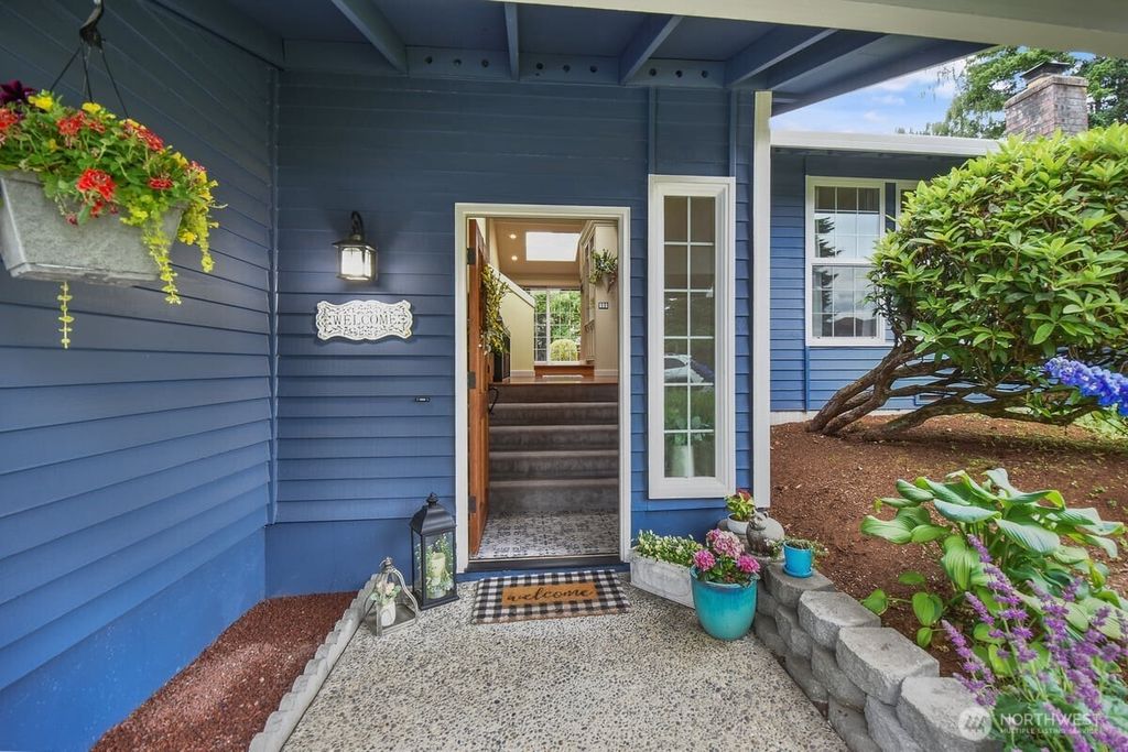 Photo of 12907 SE 245th Street, Kent, WA 98030 (MLS # 2389668)