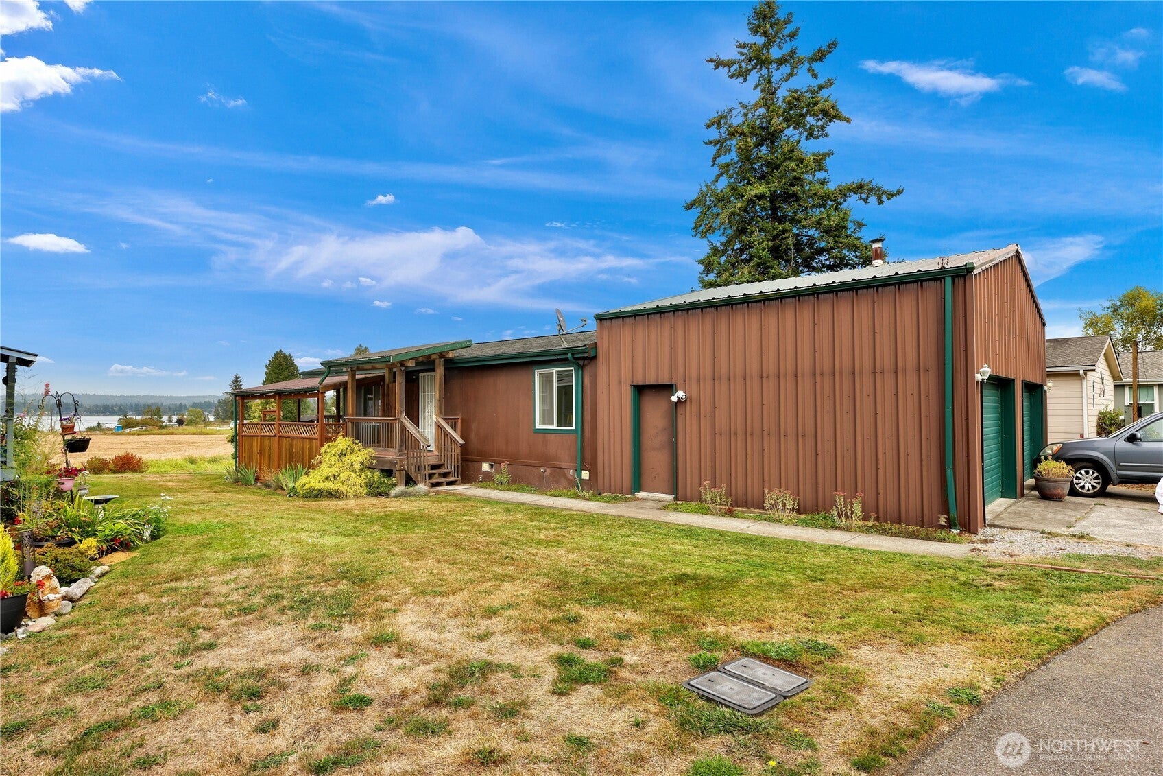 8585 Harborview Road 5