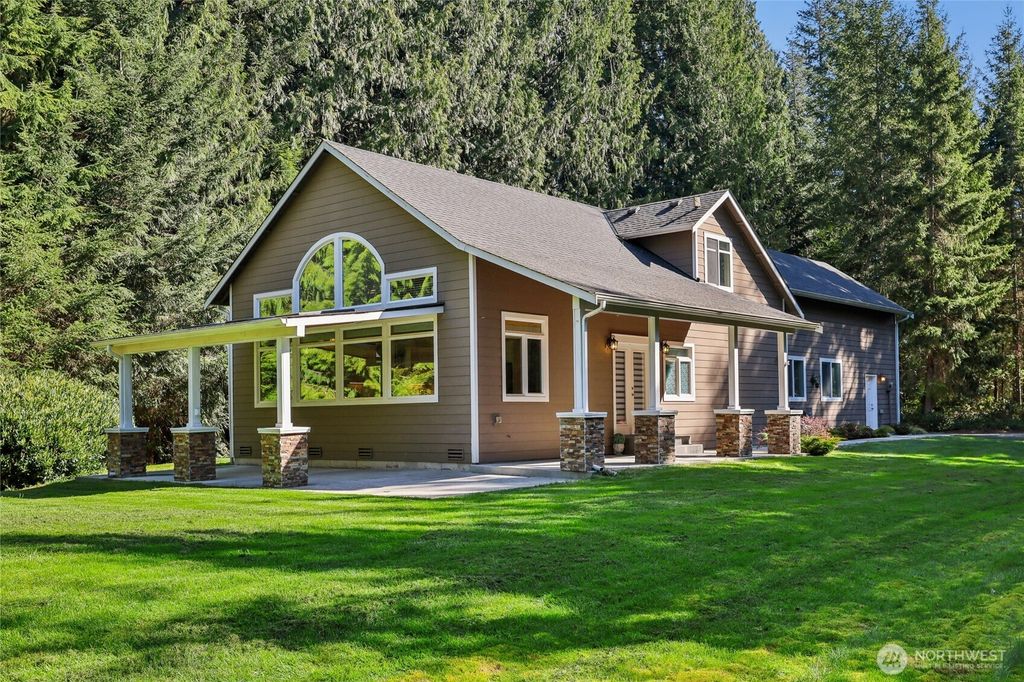 Photo of 9830 115th Avenue NE, Lake Stevens, WA 98258 (MLS # 2363153)