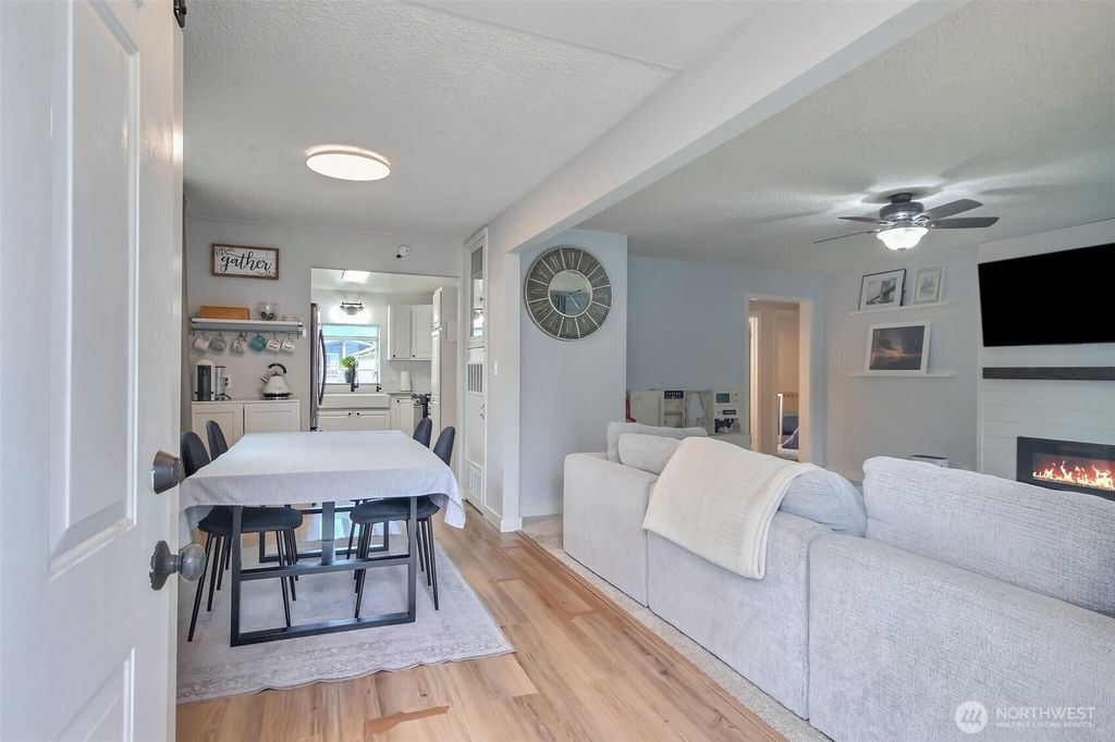 Photo of 119 M Street SE, Auburn, WA 98002 (MLS # 2492518)