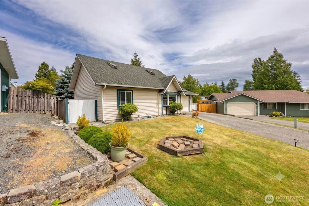 Photo of 6116 Juno Place, Ferndale, WA 98248 (MLS # 2553720)