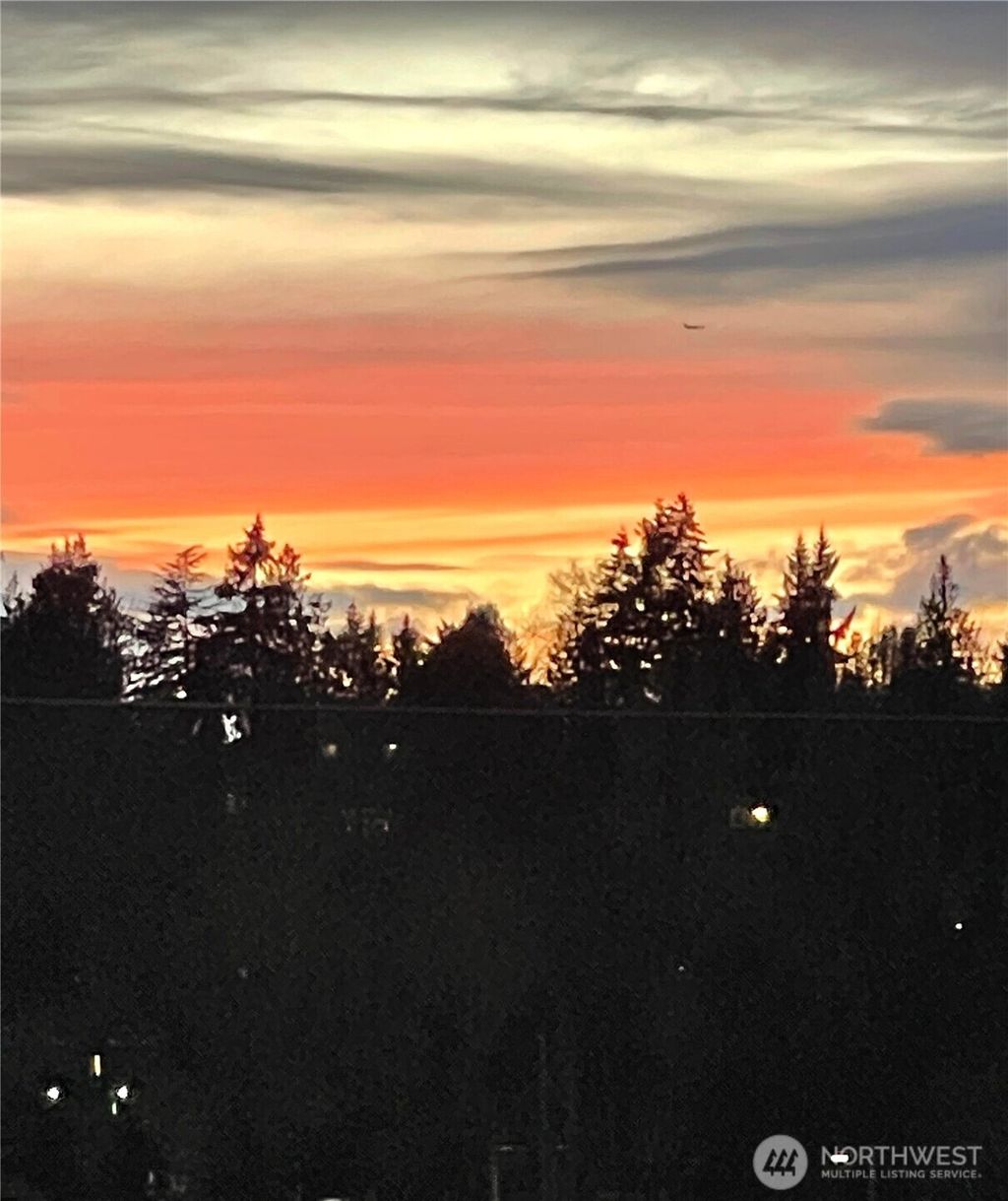Photo of 2500 81st Avenue SE #117, Mercer Island, WA 98040 (MLS # 2423070)