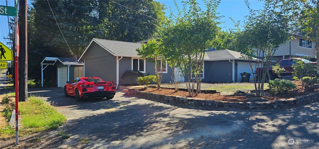 Photo of 12243 SE 199th Street, Kent, WA 98031 (MLS # 2275843)