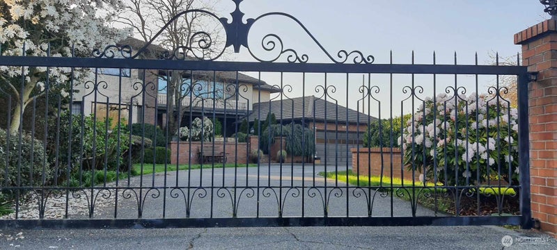 416 Alverson Boulevard