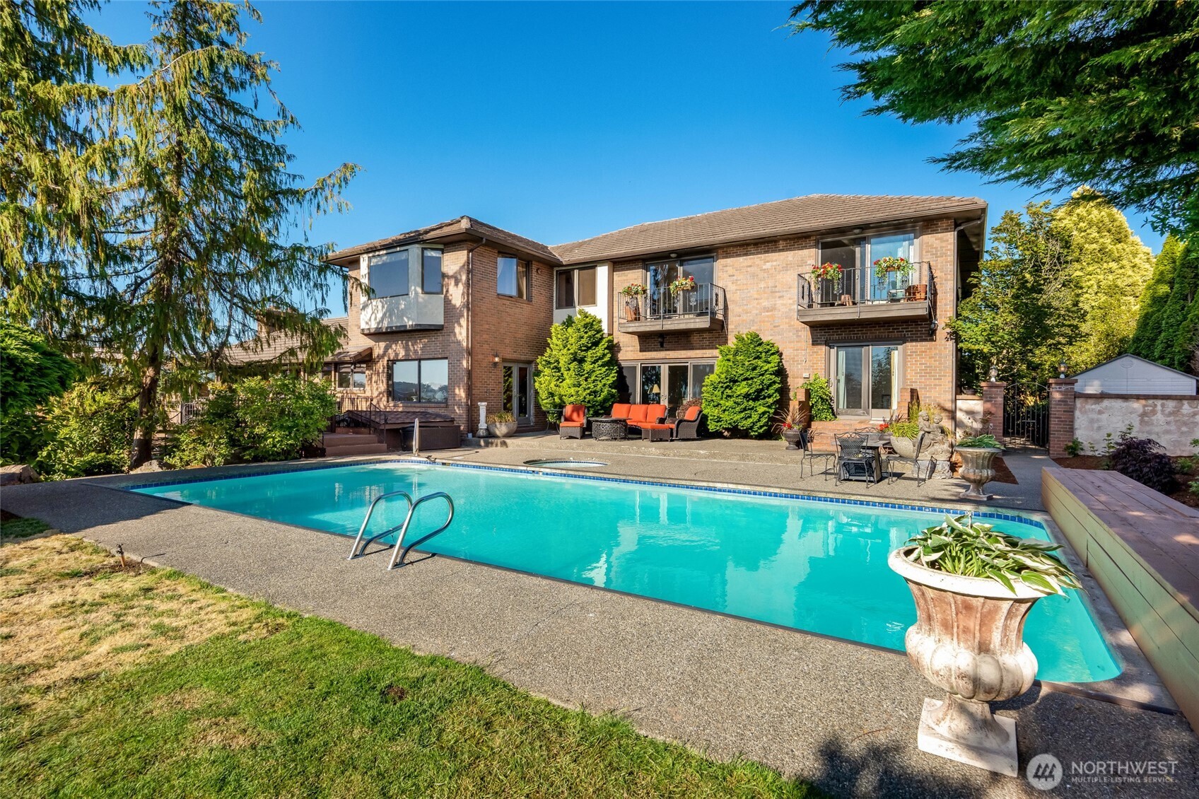 416 Alverson Boulevard