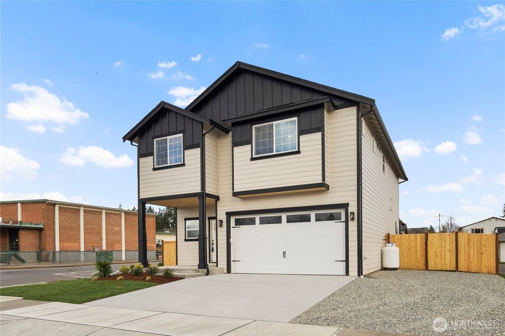 Photo of 942 Union Avenue, Marysville, WA 98270 (MLS # 2333363)