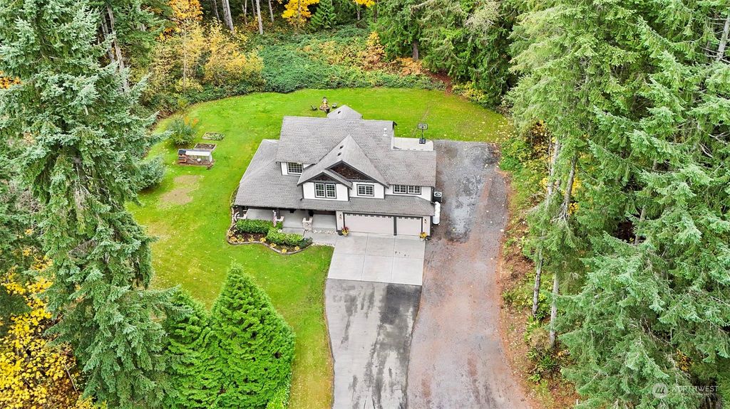 Photo of 4811 Pilchuck Tree Farm Road, Snohomish, WA 98290 (MLS # 2179143)