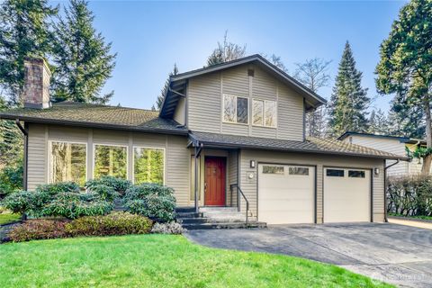 Photo of 4223 NE 205th Street, Lake Forest Park, WA 98155 (MLS # 2475079)