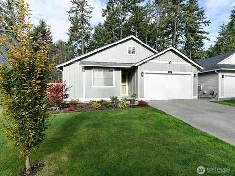 Photo of 621 153rd Street Ct E, Tacoma, WA 98445 (MLS # 2457434)