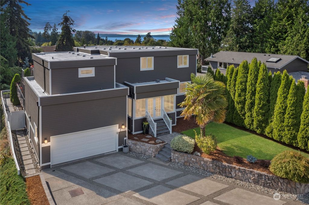 Photo of 1228 8th Avenue S, Edmonds, WA 98020 (MLS # 2276716)